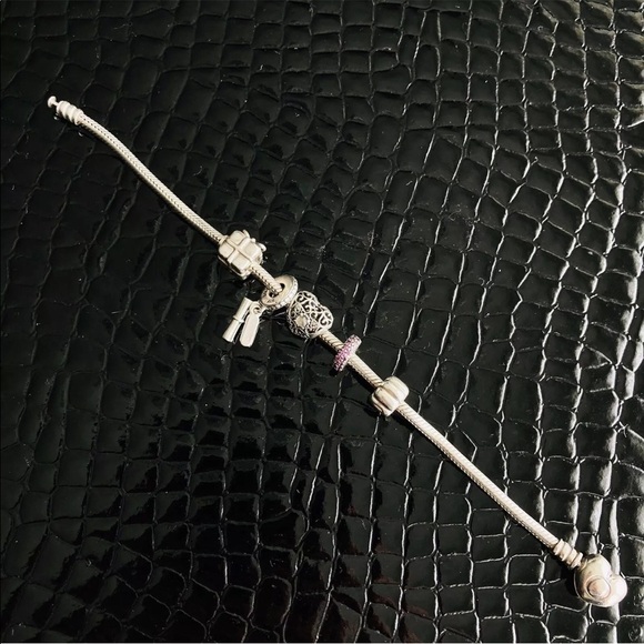 PANDORA STERLING SILVER CHARM BRACELET WITH 4 CHARMS AND 1 STOPPER - Picture 5 of 7